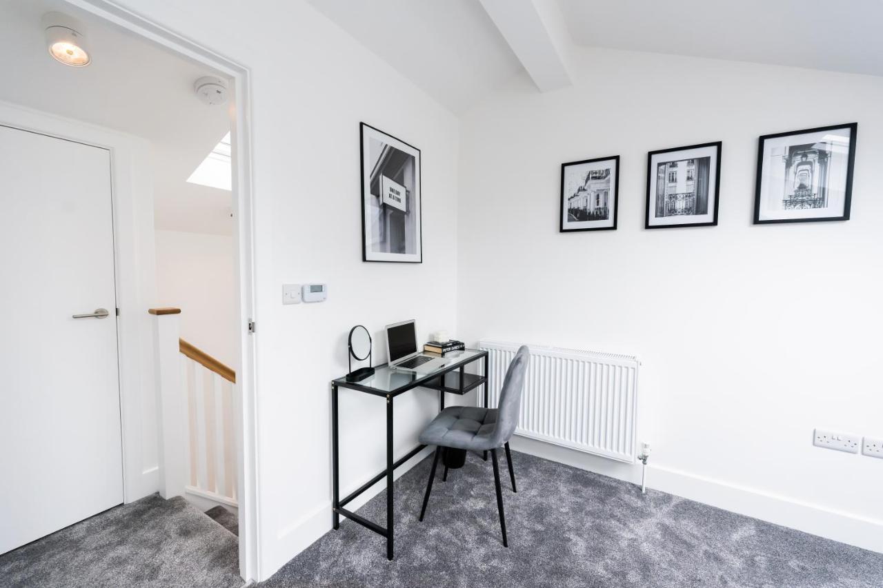 Hosta Group - Prestige 1 Bed Apartment - The Olive Cambridge  Exterior photo